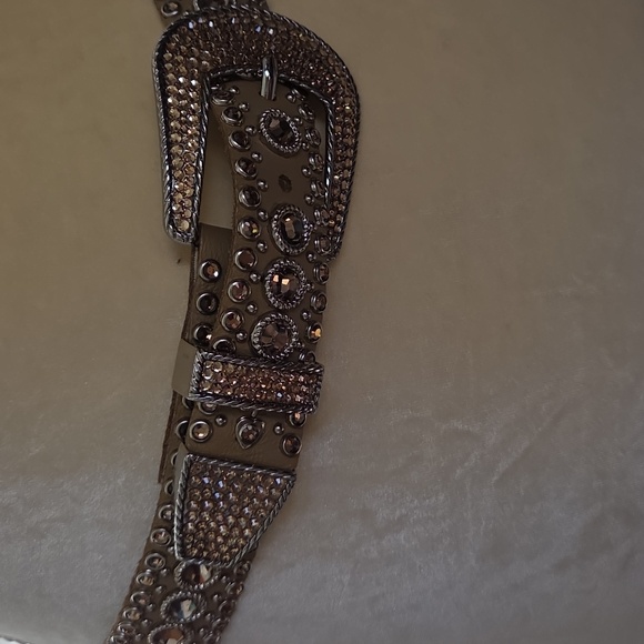 Kippys Rhinestone Belt - Picture 2 of 5